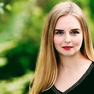 Meet your Posher, Paulina